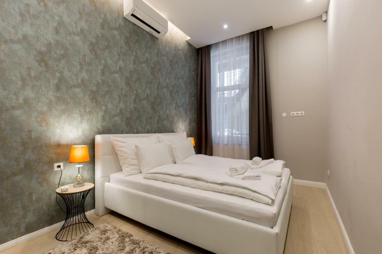 Grand Designer Dream Home In The Center W 3Br/3Bath ブダペスト エクステリア 写真