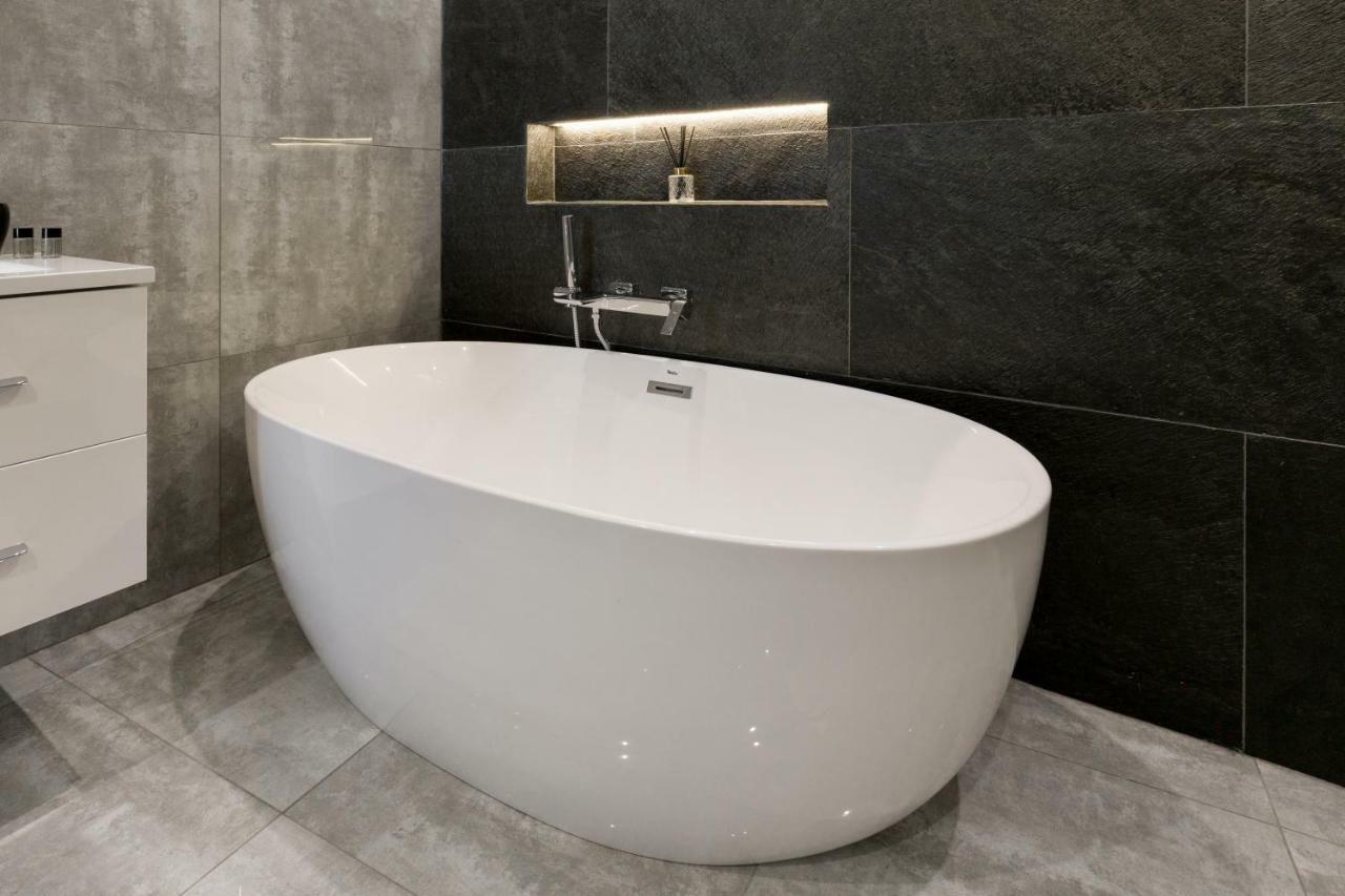 Grand Designer Dream Home In The Center W 3Br/3Bath ブダペスト エクステリア 写真