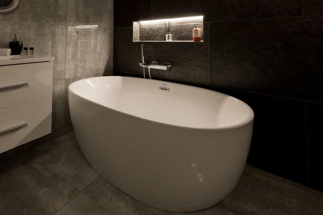 Grand Designer Dream Home In The Center W 3Br/3Bath ブダペスト エクステリア 写真