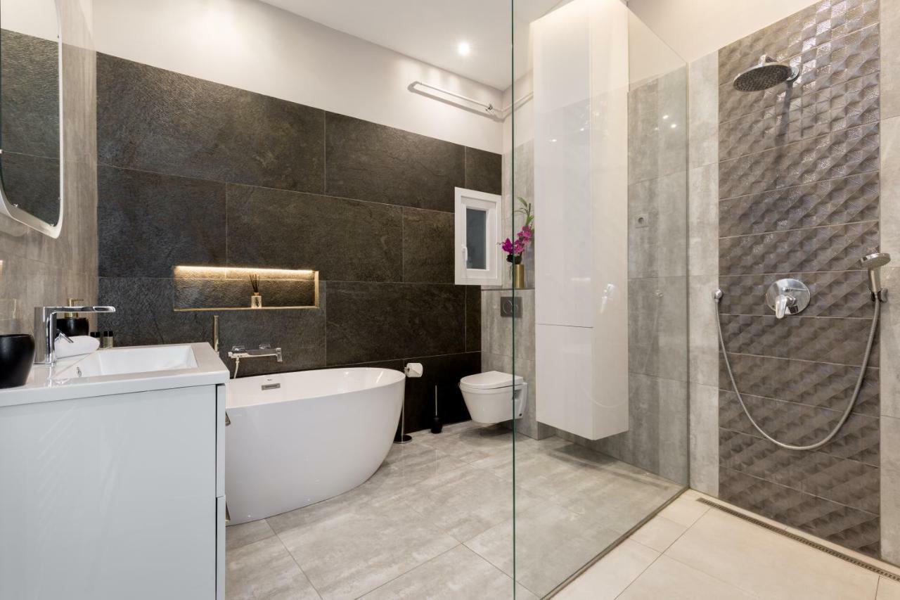 Grand Designer Dream Home In The Center W 3Br/3Bath ブダペスト エクステリア 写真